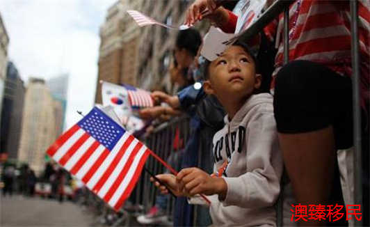 政策变动让美国移民入籍变难,最长排期或需26个月1.jpg 政策变动让美国移民入籍变难,最长排期或需26个月1.jpg